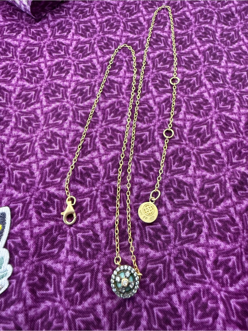 EUC TURQUOISE CLOVER CAGE PENDANT NECKLACE